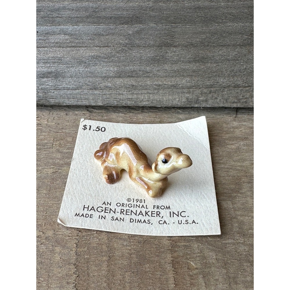 Vintage 1981 Hagen Renaker Miniature Camel Ceramic Figurine on Original Card